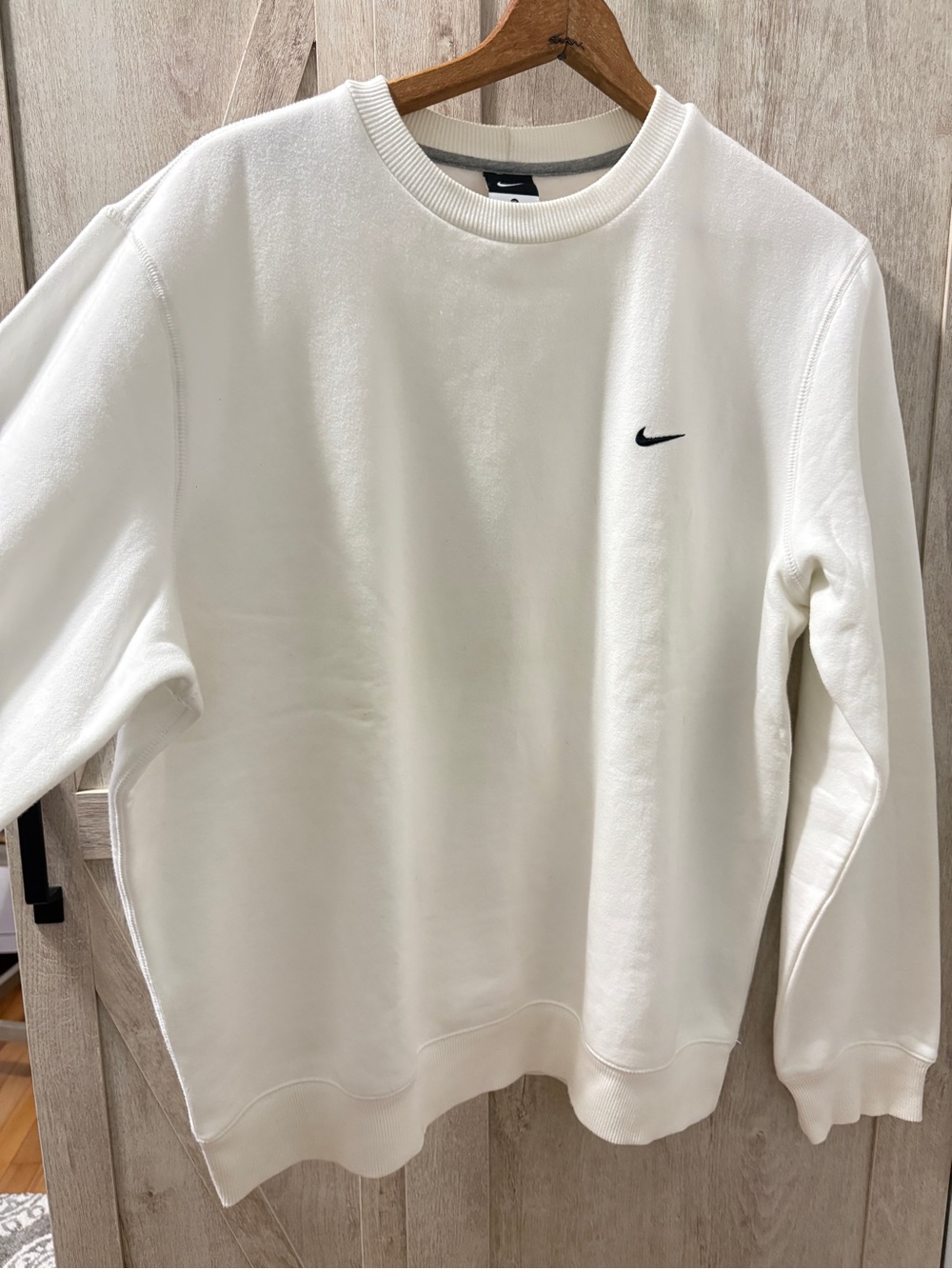 Nike White Crewneck Sweatshirt Embroidered Swoosh | XL